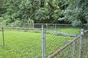 1995 Phillips Dr SE, Atlanta, GA 30315 - Photo 2