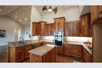 271 Highlands Dr, Clarkesville, GA 30523 - Photo 36