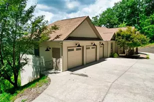 271 Highlands Dr, Clarkesville, GA 30523 - Photo 18