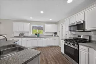 828 Bramble Way, Grayson, GA 30017 - Photo 14