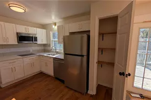 3915 Emerald N Dr, Decatur, GA 30035 - Photo 6