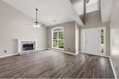 6078 Hillsdale Circle, Flowery Branch, GA 30542 - Photo 8