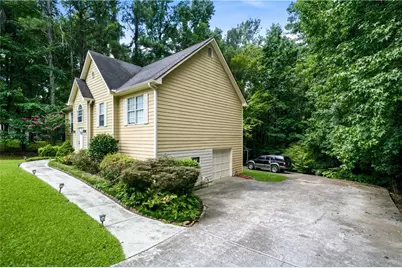 3941 Memorial Parkway NW, Kennesaw, GA 30152 - Photo 18