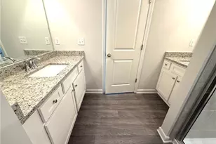 401 Lanier Cir, Woodstock, GA 30189 - Photo 22