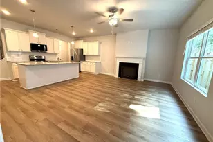 401 Lanier Cir, Woodstock, GA 30189 - Photo 12