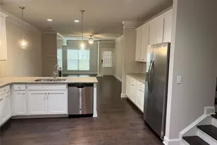 3772 Ledgemont Dr, Suwanee, GA 30024 - Photo 14