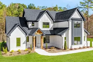 121 Forest Berry Ct, Newnan, GA 30265 - Photo 2