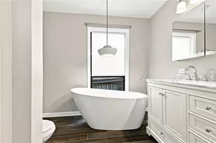 8810 N Mt Dr, Alpharetta, GA 30022 - Photo 16