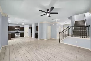 828 Pine Ln, Lawrenceville, GA 30043 - Photo 8