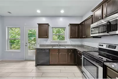 828 Pine Lane, Lawrenceville, GA 30043 - Photo 10
