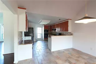 1041 Forest Hills Dr SE, Conyers, GA 30094 - Photo 8