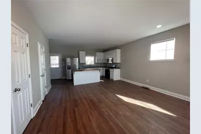 82 Liberty Court, Gainesville, GA 30501 - Photo 4