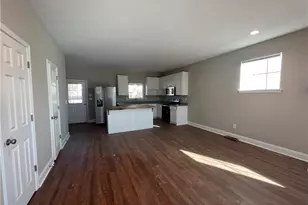 82 Liberty Ct, Gainesville, GA 30501 - Photo 4
