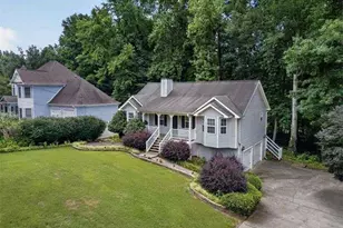 72 Victorian Cir, Dallas, GA 30157 - Photo 2