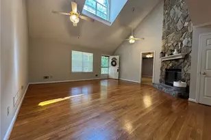 207 Williamsburg Cir, McDonough, GA 30253 - Photo 6