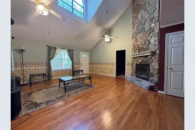 207 Williamsburg Circle, McDonough, GA 30253 - Photo 4