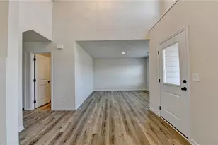 676 Rodeo Dr, Auburn, GA 30011 - Photo 2