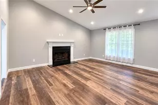 1235 Grayland Hills Dr, Lawrenceville, GA 30046 - Photo 4