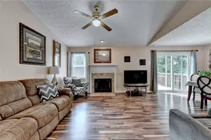 7224 Ironwood Dr, Gainesville, GA 30507 - Photo 16