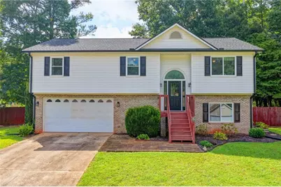 7224 Ironwood Drive, Gainesville, GA 30507 - Photo 2