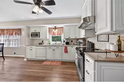 732 Windy Drive, Stone Mountain, GA 30087 - Photo 24