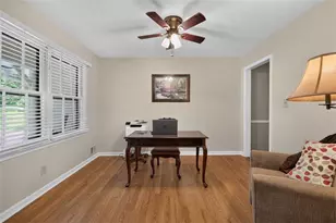 732 Windy Dr, Stone Mountain, GA 30087 - Photo 16