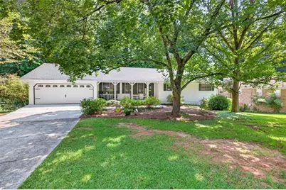 732 Windy Drive, Stone Mountain, GA 30087 - Photo 4