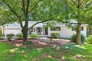 732 Windy Dr, Stone Mountain, GA 30087 - Photo 1