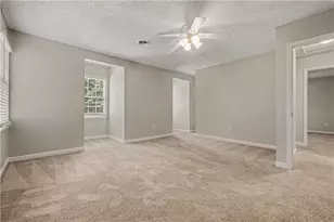 580 Westchester Cir SW, Marietta, GA 30064 - Photo 16