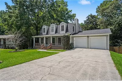 580 Westchester Circle SW, Marietta, GA 30064 - Photo 2