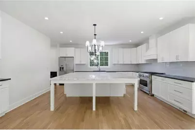 2183 Deep Woods Way, Marietta, GA 30062 - Photo 10