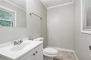 928 Magna Carta Dr NW, Atlanta, GA 30318 - Photo 24
