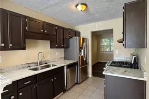 7237 Crestside Dr, Austell, GA 30168 - Photo 4