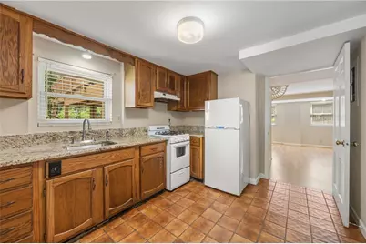 76 Peachtree Hills Avenue NE, Atlanta, GA 30305 - Photo 34