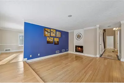 6895 Riverside Drive, Sandy Springs, GA 30328 - Photo 18