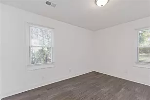 433 W Lake Ave NW, Atlanta, GA 30318 - Photo 14