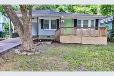 433 W Lake Avenue NW, Atlanta, GA 30318 - Photo 1