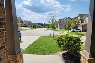 1672 Lapland Dr, Lawrenceville, GA 30045 - Photo 2