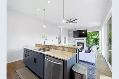 5724 Kayron Drive, Atlanta, GA 30328 - Photo 38