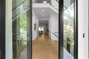 3293 Lenox Pl NE, Atlanta, GA 30324 - Photo 4