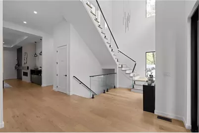 3293 Lenox Place NE, Atlanta, GA 30324 - Photo 12