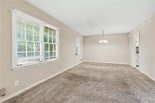 328 Fayette Villa Ct, Fayetteville, GA 30214 - Photo 10