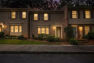 3427 Ashwood Ln, Atlanta, GA 30341 - Photo 2