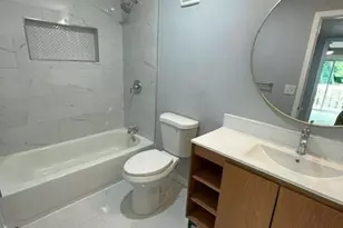 2697 Vinings Central Dr SE, Atlanta, GA 30339 - Photo 8