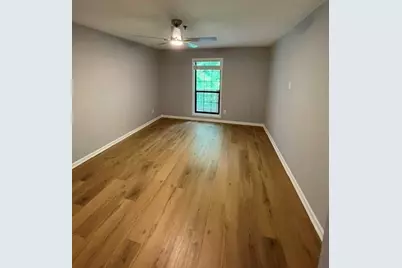 2697 Vinings Central Drive SE, Atlanta, GA 30339 - Photo 10