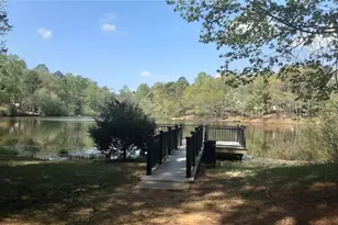 132 Lakeshore Pkwy, Newnan, GA 30263 - Photo 8