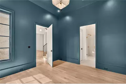 2896 Cravenridge Drive NE, Atlanta, GA 30319 - Photo 8