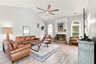 517 Huntgate Rd, Woodstock, GA 30189 - Photo 4