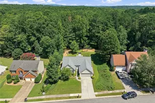 517 Huntgate Rd, Woodstock, GA 30189 - Photo 30
