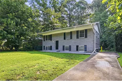 2970 Carriage Lane, College Park, GA 30349 - Photo 2